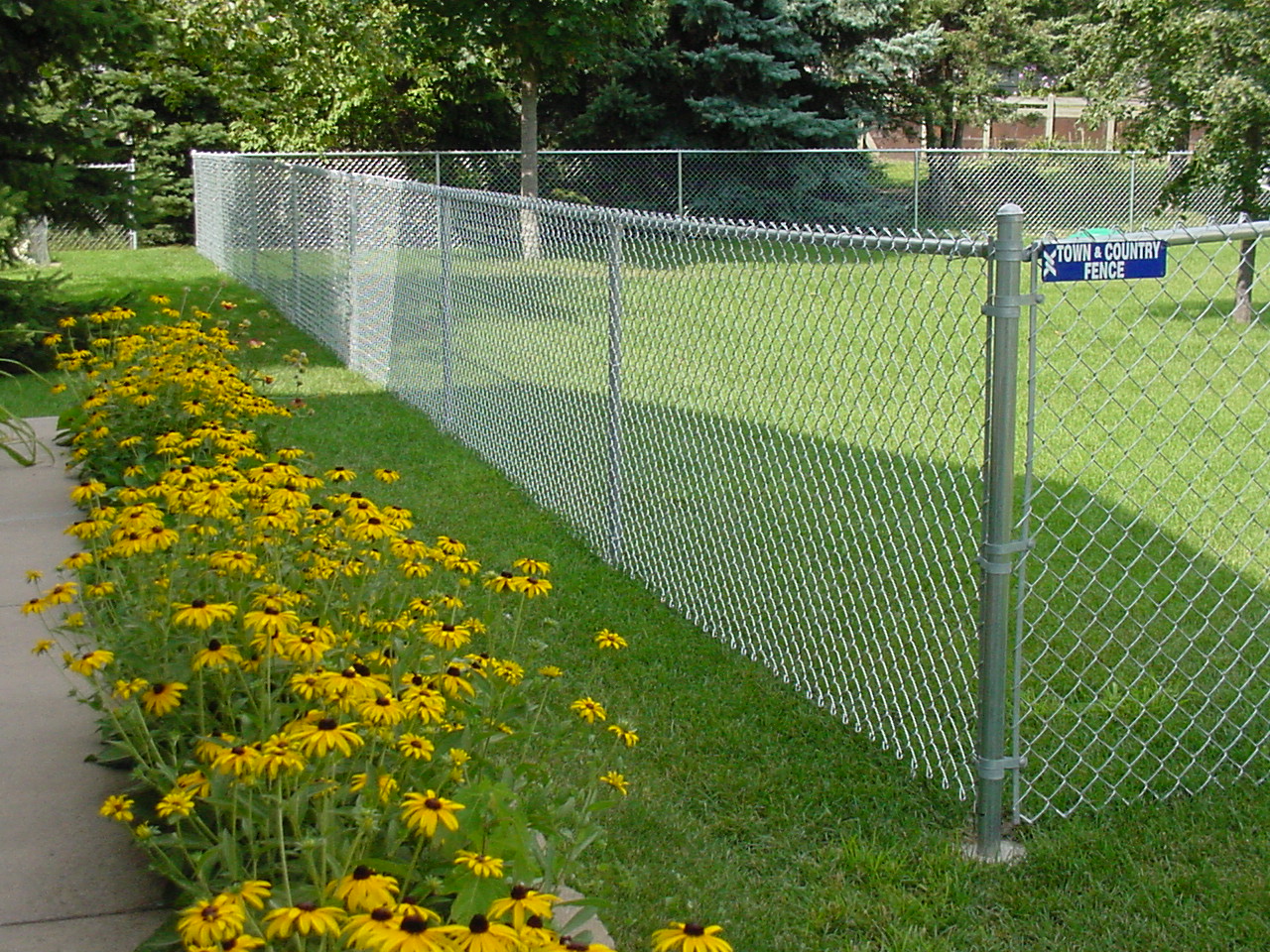 chain link fence